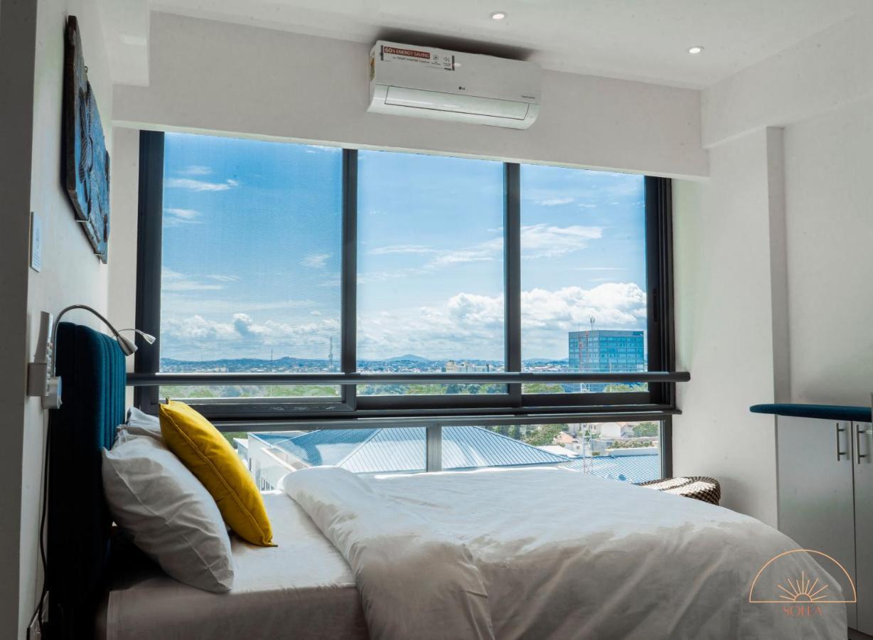 Solea 1 Bedroom Apartment - Central, Comfortable, Cozy, Balcony, Pool, Gym Accra Kültér fotó
